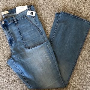 NWT Gap Jeans. Size 33.  Stretch Baby Boot style.